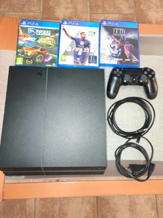 Consola PS4 500GB + Mando y 3 Juegos