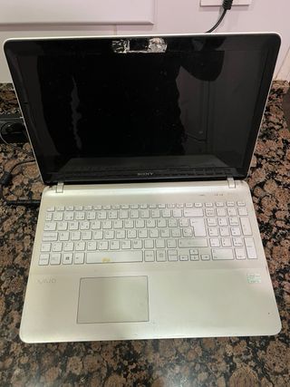 6 Portátiles Toshiba Blancos