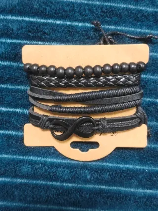 Lote Reloj, Cadena y 4 Pulseras