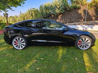 Tesla Model 3 2019 performance