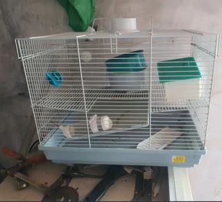 Jaula para hámster con accesorios
