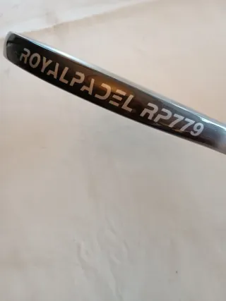 Pala de pádel Royal Padel