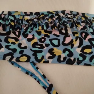 Bikini estampado print con volantes. NUEVO