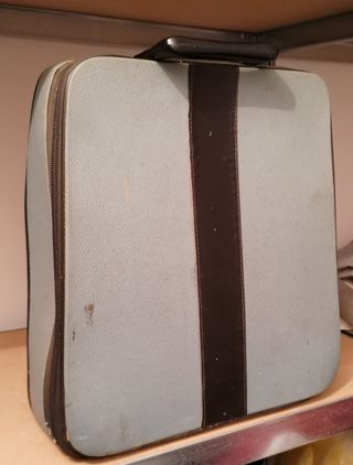 Máquina de escribir Olivetti Lettera 32