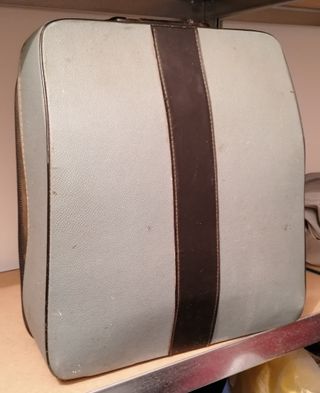 Máquina de escribir Olivetti Lettera 32