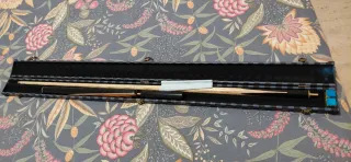 Taco de billar profesional con funda Rígida.