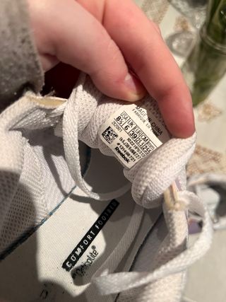 Zapatillas Reebok Mujer Blancas y Moradas y naraja