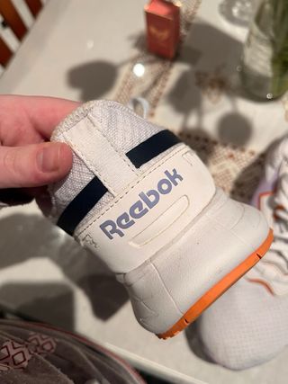 Zapatillas Reebok Mujer Blancas y Moradas y naraja