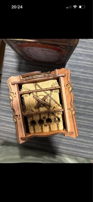 Caja de rompecabezas de madera CLUEBOX