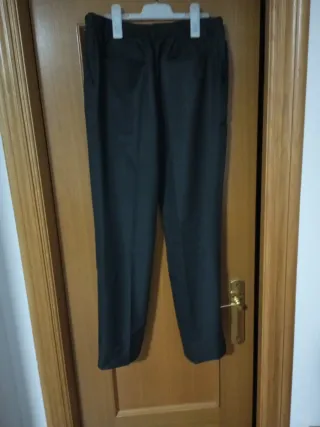 Uniforme colegio Alfinach