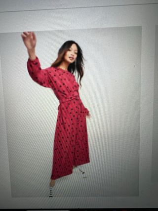 Mono ASOS lunares rojo y negro