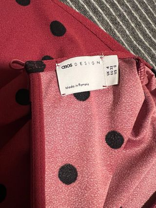 Mono ASOS lunares rojo y negro