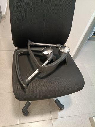 Silla de oficina regulable, buen estado