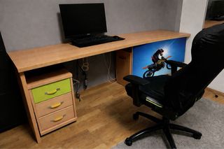 Dormitorio juvenil madera y verde