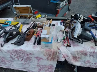 Lote de herramientas de setgunda mano en Domeño