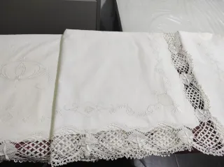 Sábana antigua bordada algodón