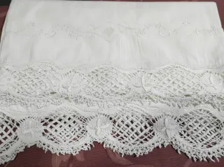 Sábana antigua bordada algodón