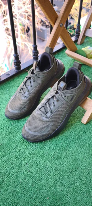 Zapatillas Puma Verdes y Negras