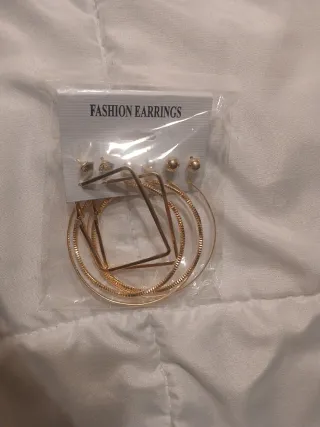 Set de Pendientes Fashion Earrings Dorados