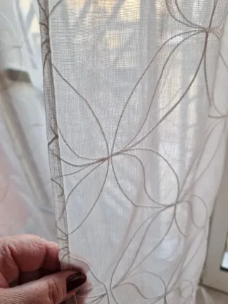 Tenda in tessuto bianco