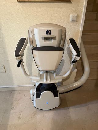 Sedia a rotelle Flow 2 di Thyssen krupp