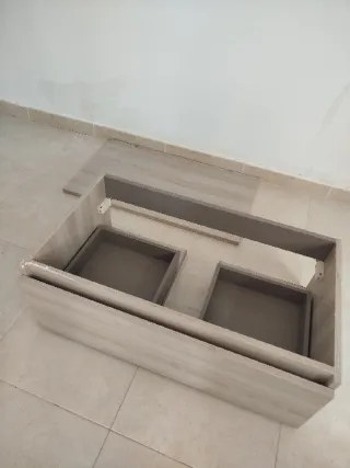 Mueble lavabo suspendido madera con estantería