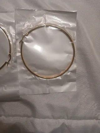 Pendientes de aro grandes dorados