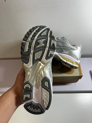 Zapatillas ASICS Gel-Kayano Unisex Nuevas