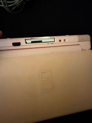 Nintendo DS Lite Rosa + Cargador + Estuche + Tarje