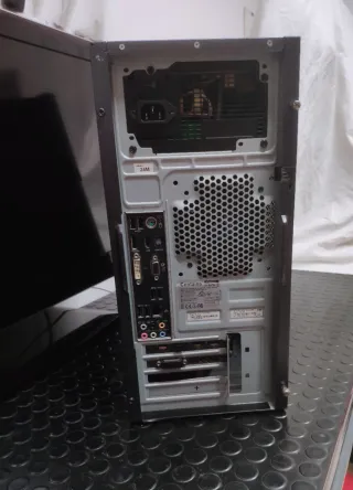 PC ASUS I7-16GB-GTX 1070-SSD-HDD juegos y estudios