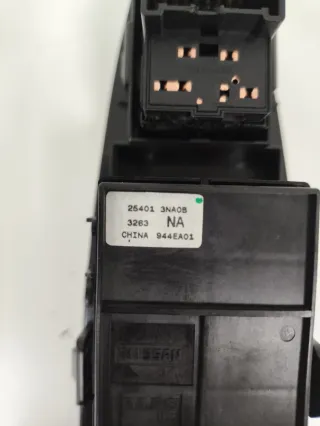 Interruptor Elevalunas Nissan Leaf ZE0