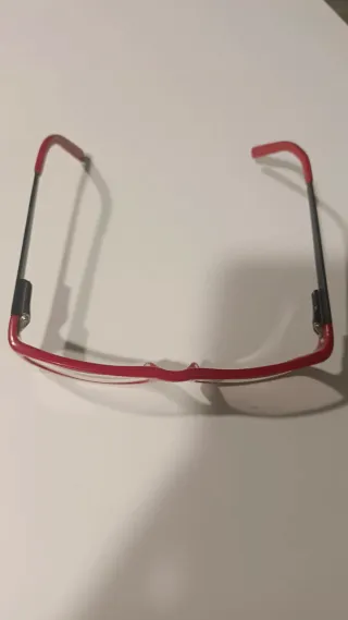 Montura de gafas roja