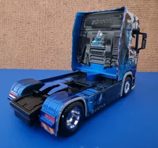 Maqueta Camión Avatar 1:43