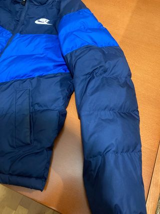 Cazadora Nike Azul y Negra Talla(147-158 cm)