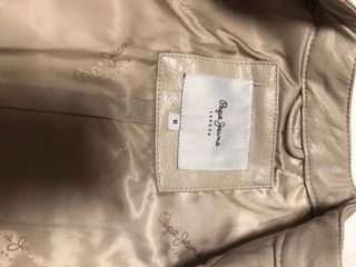 Cazadora de piel beige