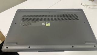 Portátil Lenovo IdeaPad Slim 3 14”