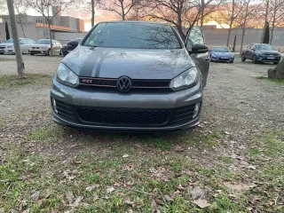 Volkswagen Golf GTI aniversario 35 versión 2011