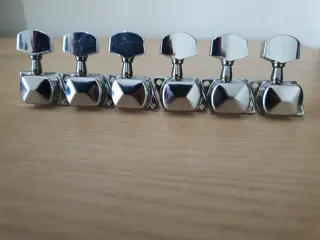 Meccaniche per chitarra elettrica cromate