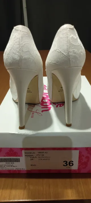 Zapatos de Novia Blancos Encaje Peep Toe
