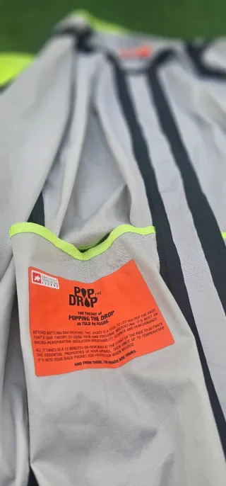 Chaqueta impermeable Assos