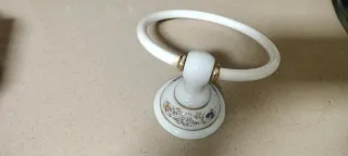 Armario y espejo de baño