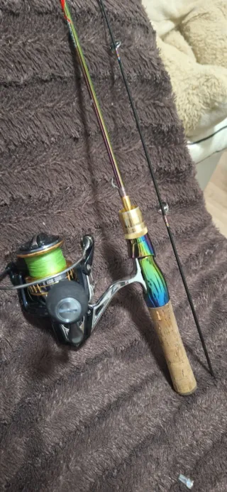 Caña de Carbono Ultra Light + Carrete