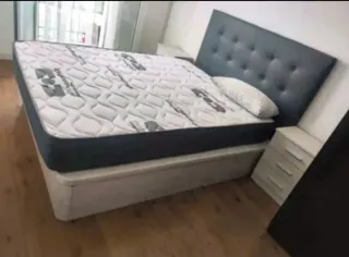 Armario blanco de madera