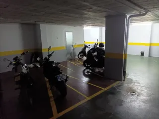 Plaza de garaje en alquiler para moto
