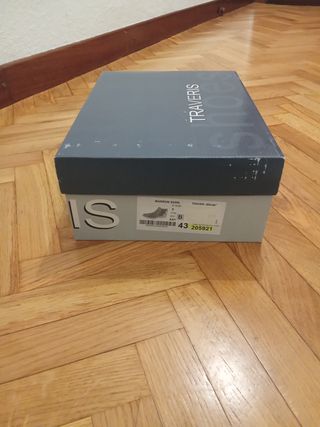 Botas marrones nuevas talla 43