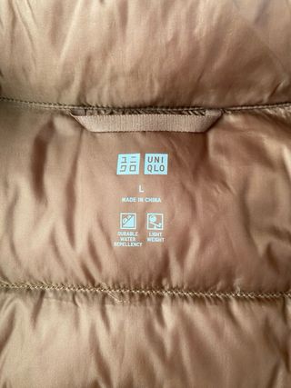 Chaleco Uniqlo plumífero marrón