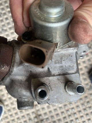 Bomba Inyección Audi A3 2016 048130755F