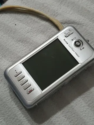 Cámara Kodak V1003 Plata