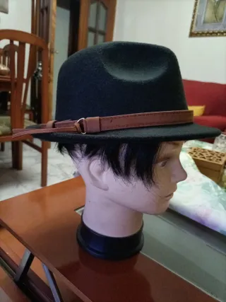 Sombrero Negro con Banda Marrón