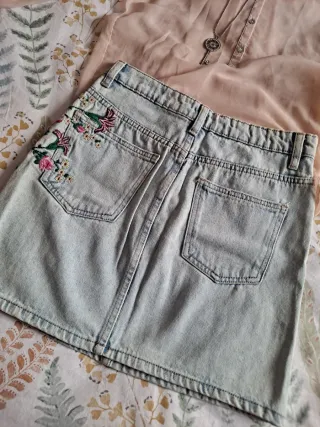 Conjunto Falda Vaquera y Blusa Rosa